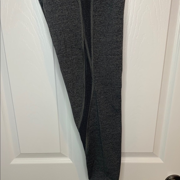 Lululemon Gray and Black Leggings NWOT - Picture 8 of 13